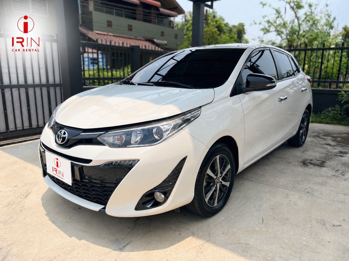 รถเช่า TOYOTA Yaris Hatchback 5 ประตู — ไอรินรถเช่าสระบุรี